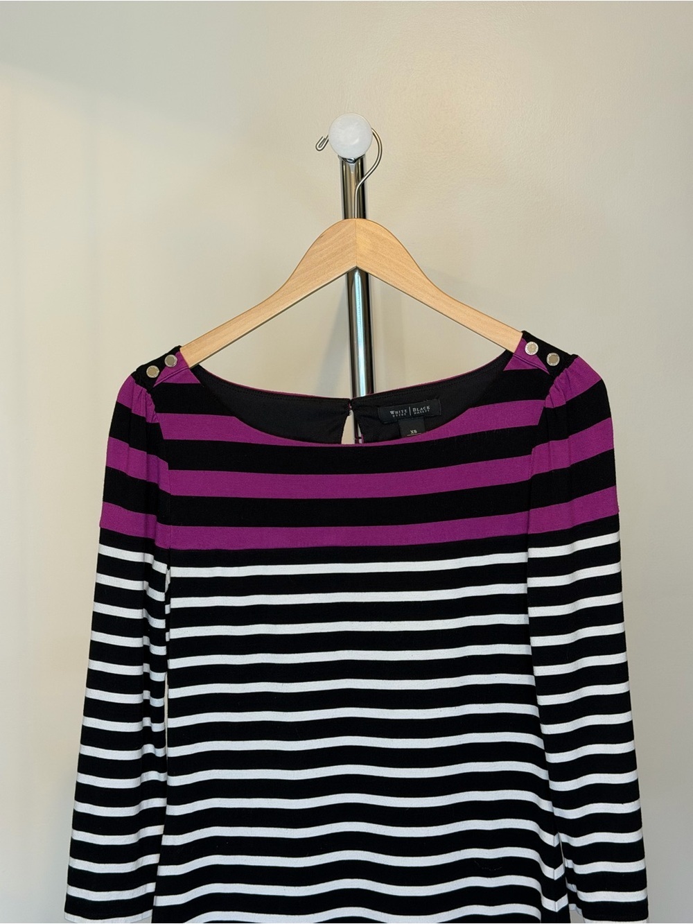 White House Black Market Berry Black 3/4 Sleeve Striped Knit Shift Dress Size XS - Picture 6 of 12